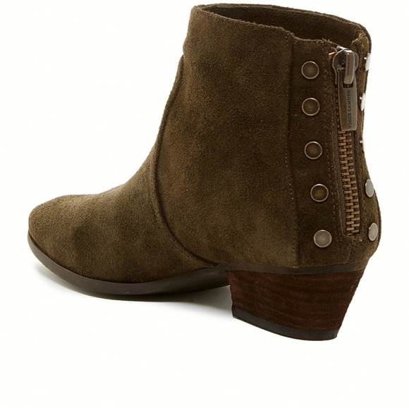 Vince Camuto Shoes - Cinza vince camuto army Green suede booties
